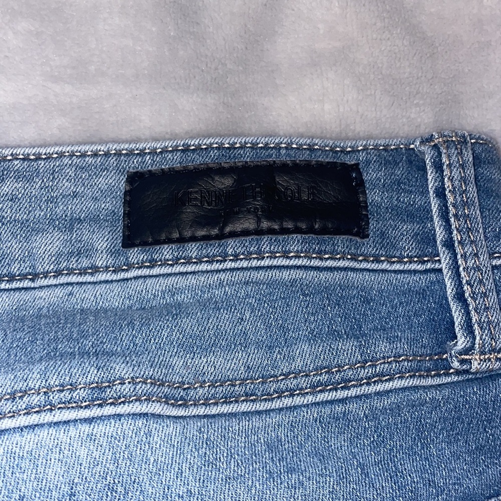 🗽 Kenneth Cole 👖 - Picture 3 of 10